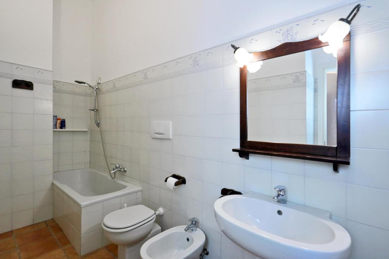 Villa Biancospini, , Le Case Di Aurelia Guesthouse Кастеланета Марина Екстериор снимка
