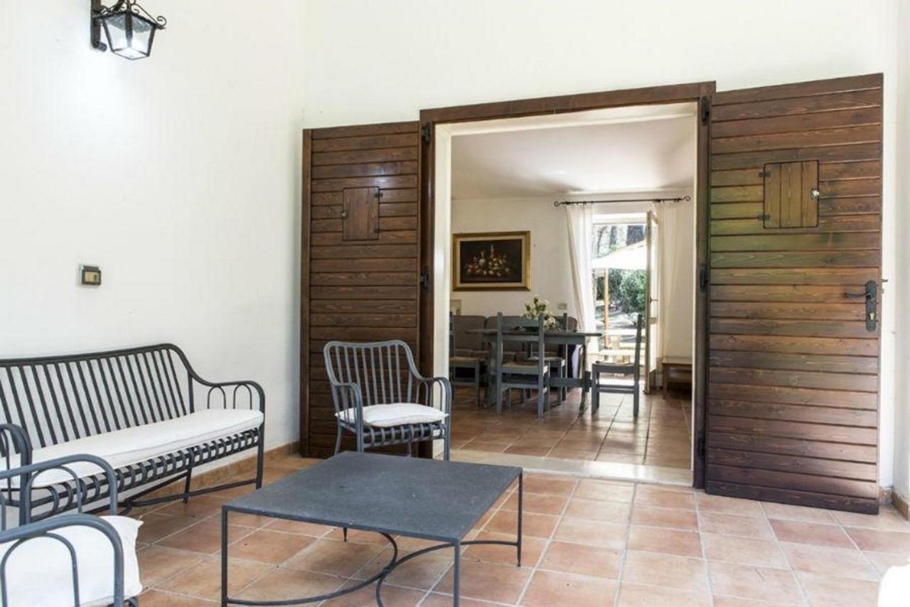 Villa Biancospini, , Le Case Di Aurelia Guesthouse Кастеланета Марина Екстериор снимка