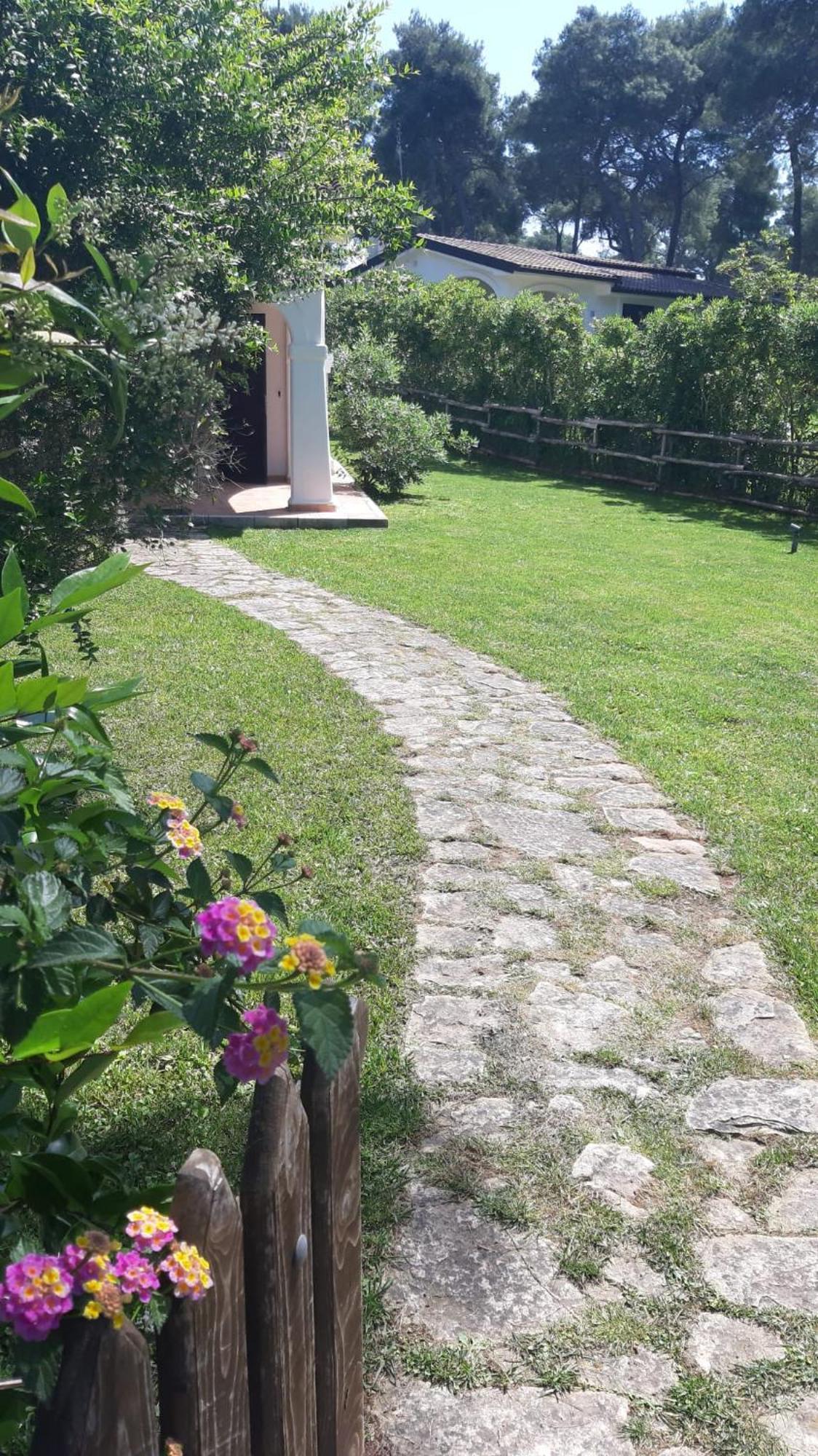 Villa Biancospini, , Le Case Di Aurelia Guesthouse Кастеланета Марина Екстериор снимка